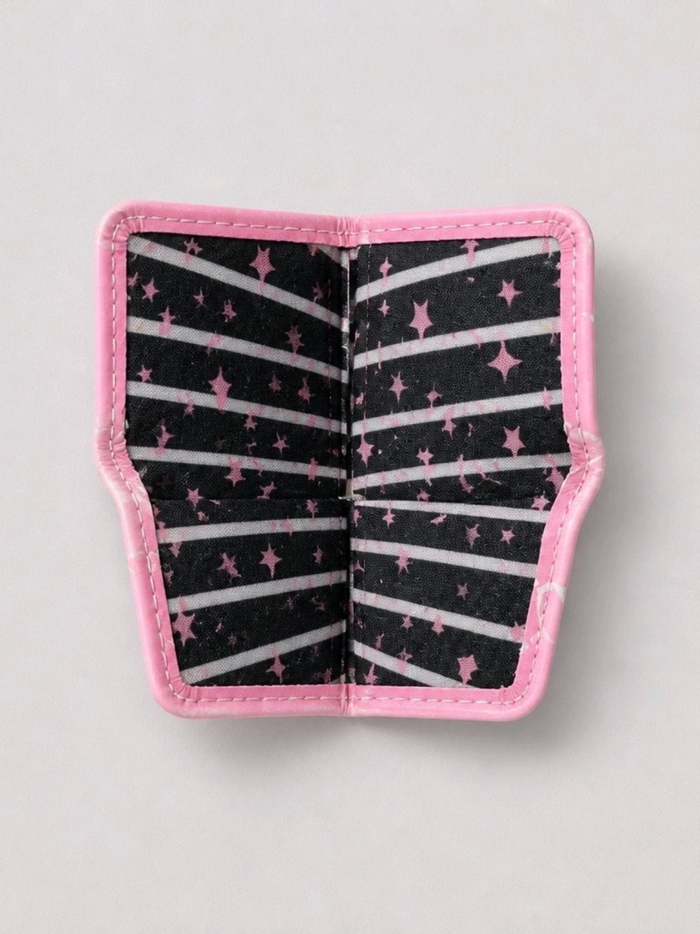 Luv Betsey by Betsey Johnson "LBMONEY" Small Bifold Wallet  Pink & Purple Ombre - Picture 4 of 4